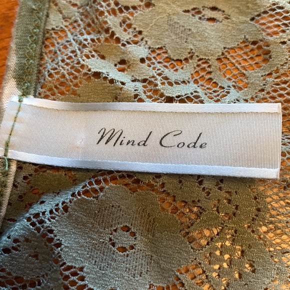 Juniors small lacey cami tee - Picture 2 of 5